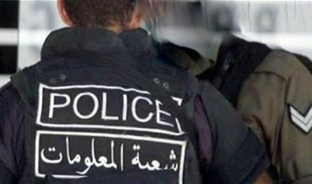 بعدما كثرت السّرقة من داخل السيّارات… المعلومات توقف أحد أفراد العصابات