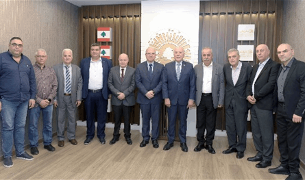 الرواتب العادلة والمشاريع الكبرى مفاتيح النهوض بلبنان