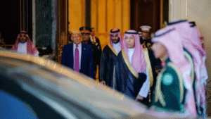 رفع العقوبات عن سوريا رسميا ترامب يستجيب لطلب محمد بن سلمان