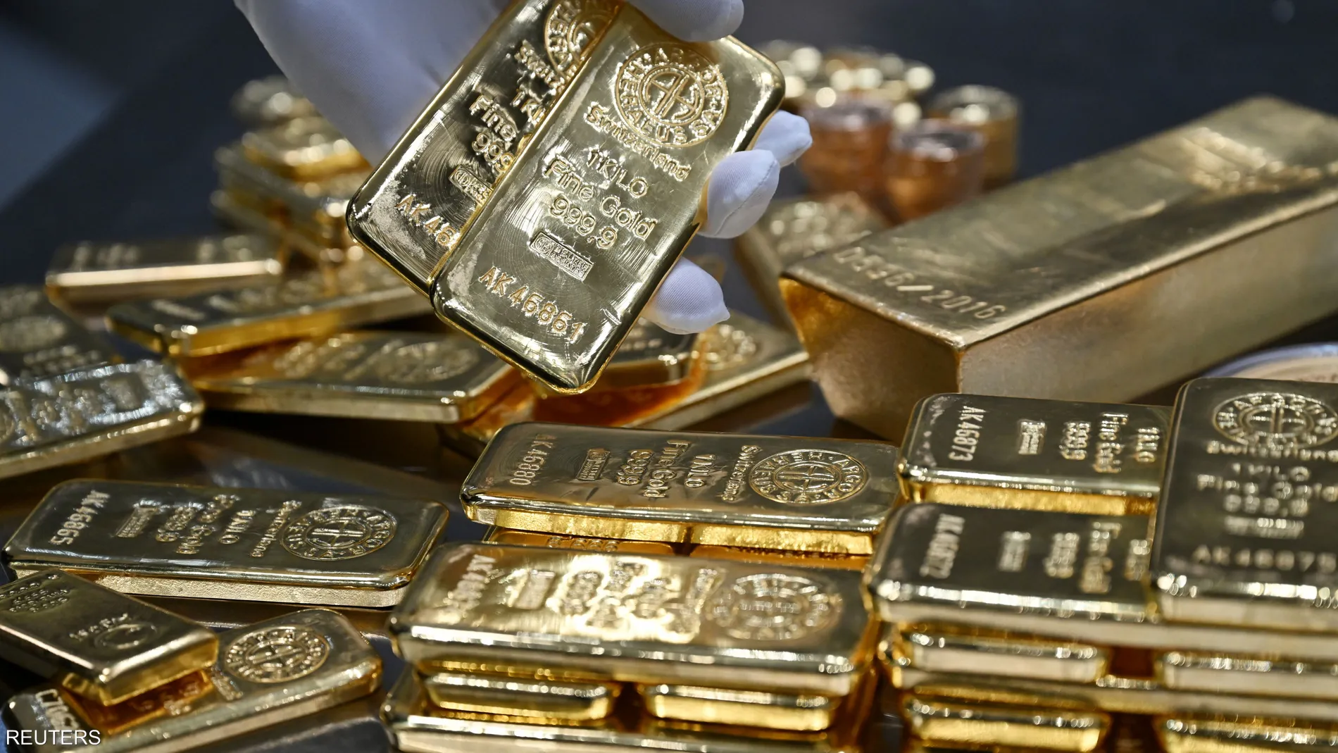 الذهب يتجه للارتفاع الأسبوعي الثامن على التوالي