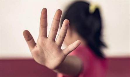 لم تكن زوجته في المنزل.. قوى الأمن تكشف ما فعله وحش خمسينيّ بفتاة قاصر في هذه المنطقة