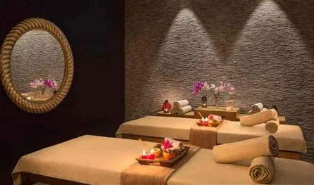 In agreement with customers in exchange for money… girls were arrested for performing immoral acts inside a massage center (photo)