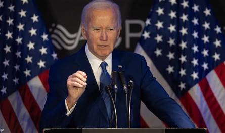 Biden surprises everyone…praising Trump after signing the Gaza agreement