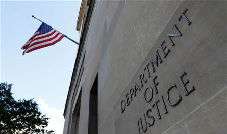 العثور على أكثر من ألف وثيقة سرية في منزل مستشار حكومي