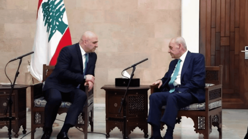 لبنان يستعدّ للتفاوض مع إسرائيل… وتسليم السلاح “ماشي عالناعم” لبنان يستعدّ للتفاوض مع إسرائيل… وتسليم السلاح “ماشي عالناعم”