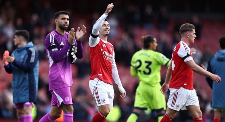 أرسنال إلى صدارة الدوري الإنكليزي لكرة القدم مؤقتاً؟