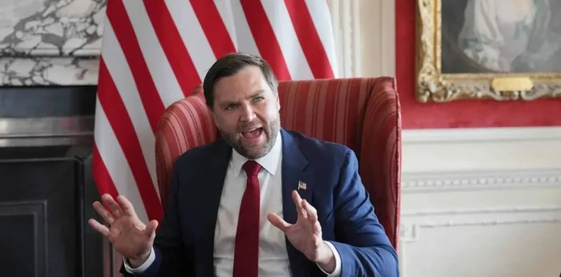 “دعوتهم للجيش مخالفة للقانون”: فانس ينتقد بشدة نواباً ديمقراطيين