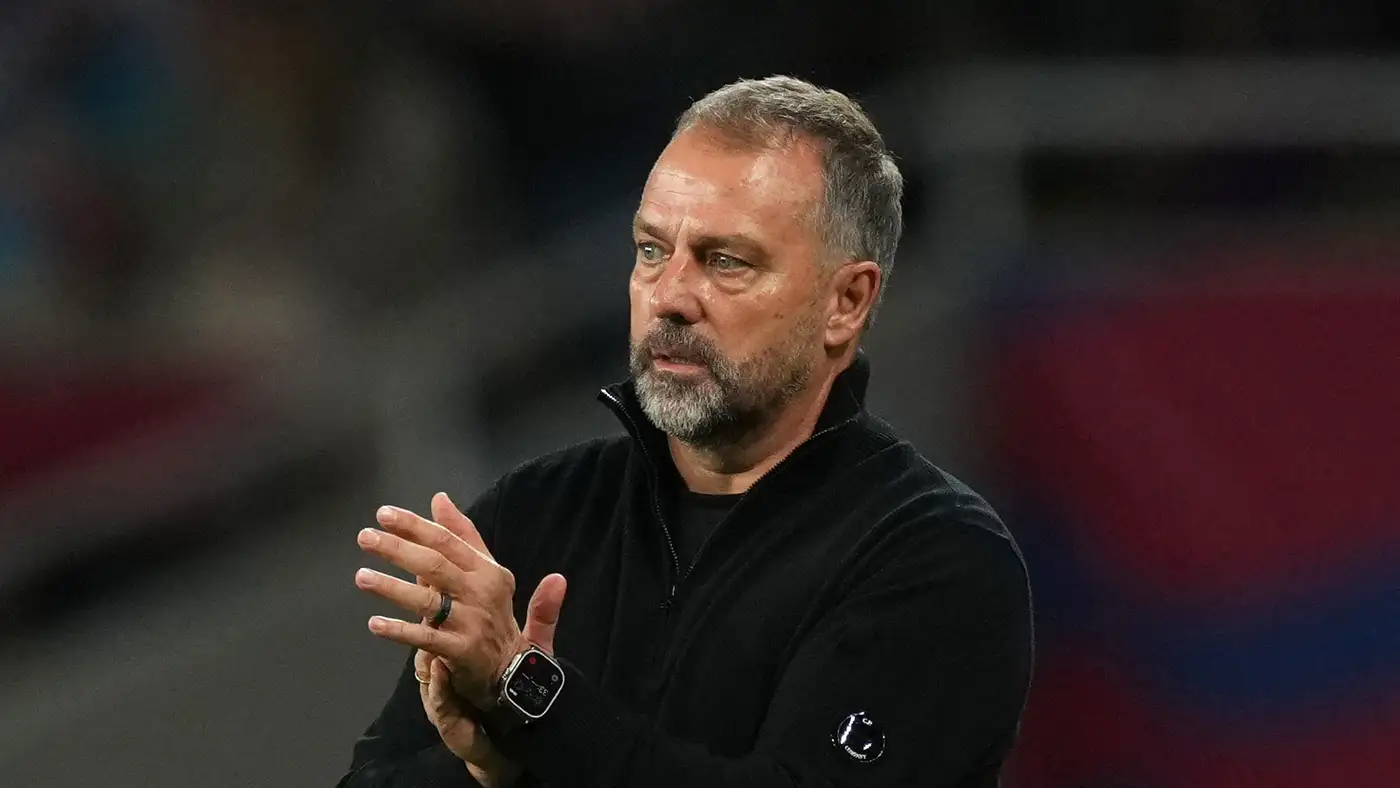 فليك: العودة إلى “كامب نو” أساسية لاستعادة برشلونة هويته