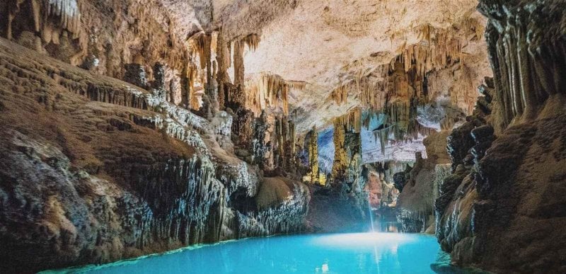 One Week Deadline: Lahoud Forms Committee to Investigate Damage to Jeita Grotto Facility