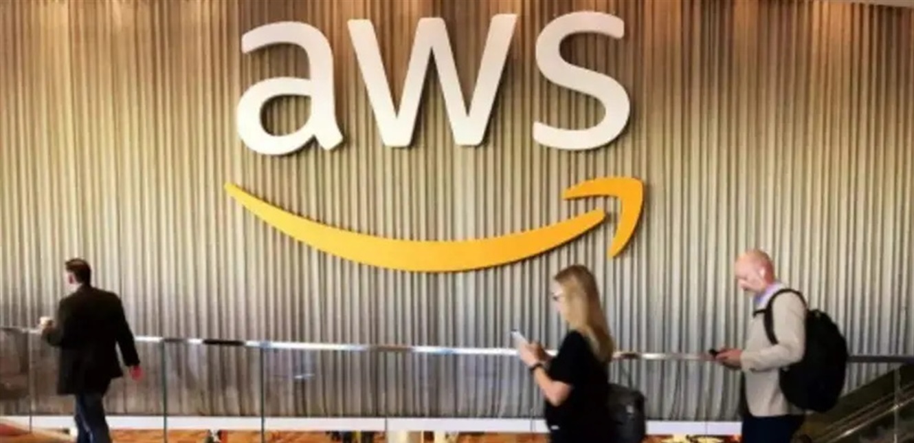 إنترنت فائق السرعة: “أمازون” تطلق كابلاً بحرياً عابراً للمحيطات