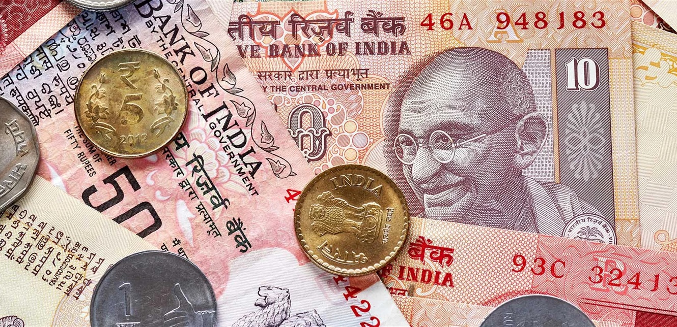 Why Can’t the Indian Central Bank Stop the Rupee’s Fall Despite Spending $3 Billion?
