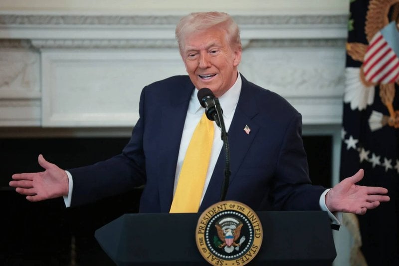 محادثة غير متوقعة بين ترامب ومادورو… وبحث إمكانية عقد قمة