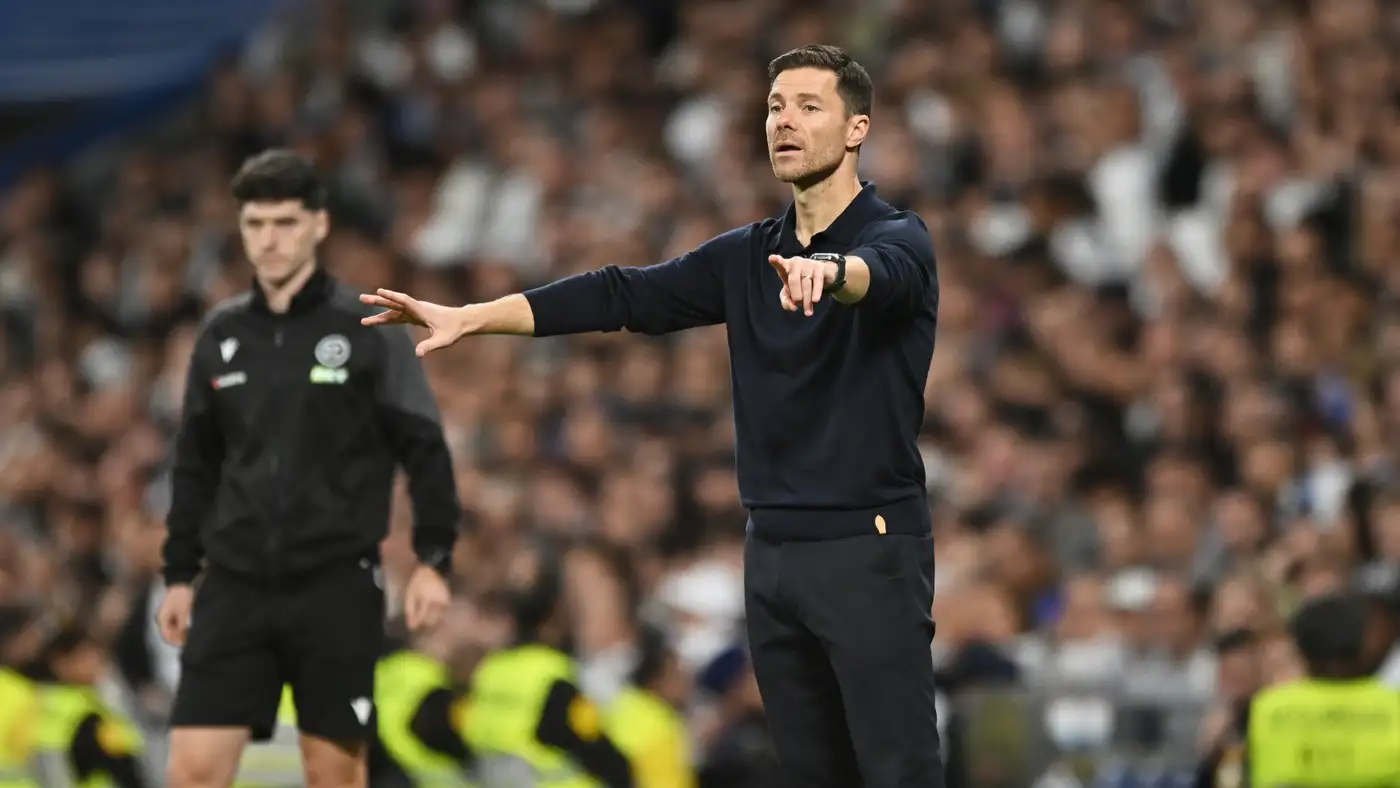 ألونسو: استعداداتنا لمواجهة ليفربول بعيداً عن الأضواء.. واستيائي من عرقلة فينيسيوس