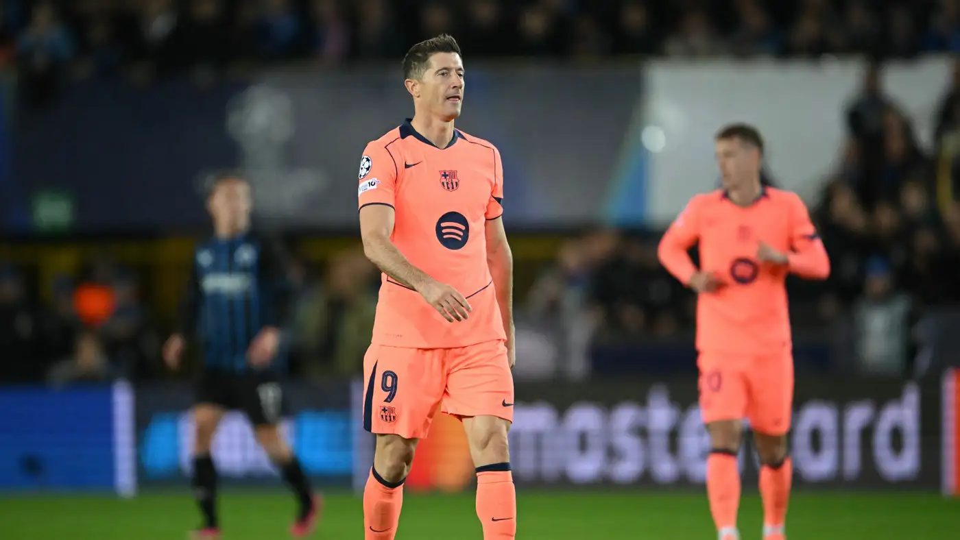 ليفاندوفسكي: قراره النهائي بشأن مستقبله مع برشلونة في فترة الانتقالات الشتوية