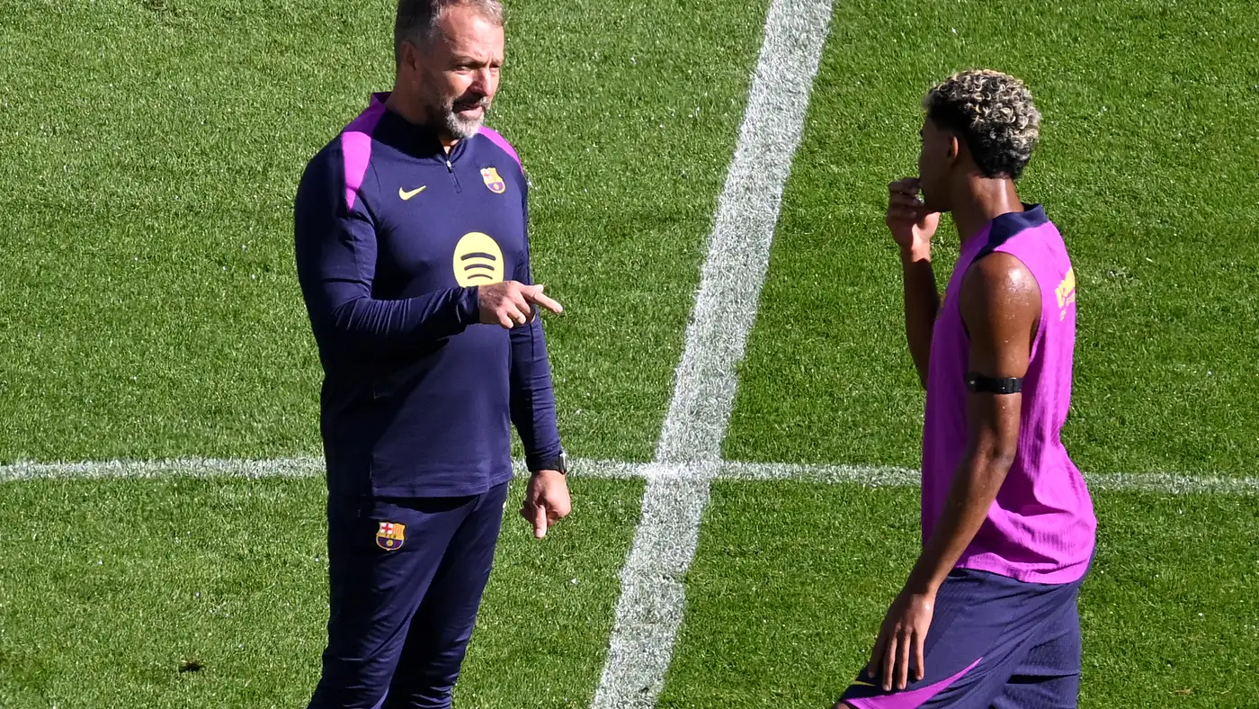 في ظل النقص.. فليك ينعش صفوف برشلونة