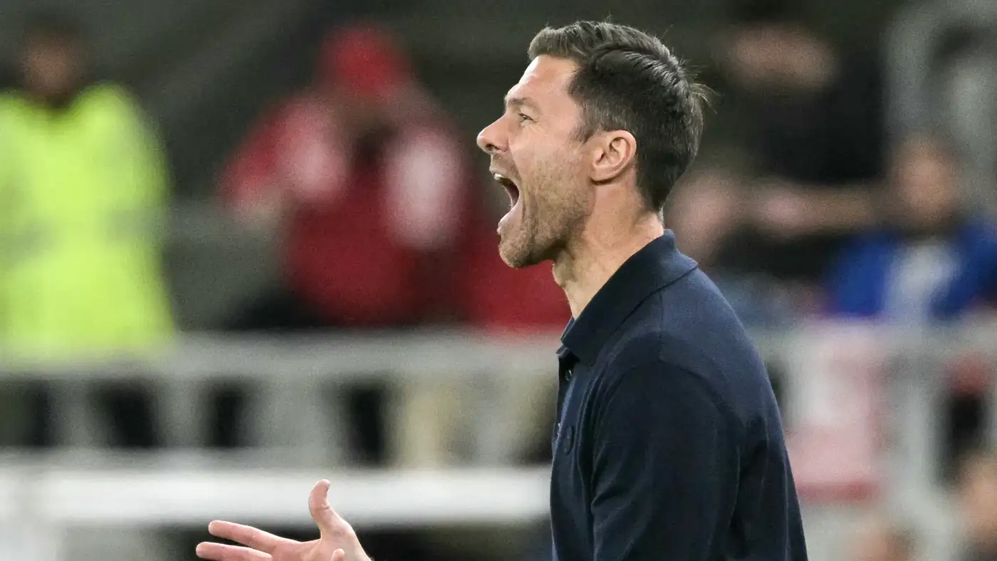 ألونسو: تصريحات “لابورتا” لا تهمنا.. وهذا هو واقع علاقة “مبابي” و”فينيسيوس”