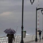 بعد طول انتظار… منخفض جويّ يقترب: هل تبدأ فعليًا ملامح شتاء 2025-2026؟