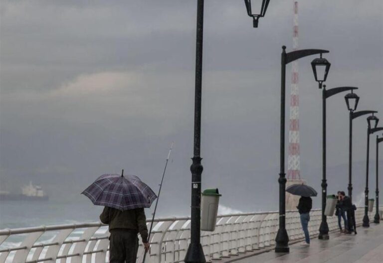 نهاية أسبوع شتوية بامتياز… احذروا “السيول” قبل أن يخطف المرتفع المداري فرحتكم!