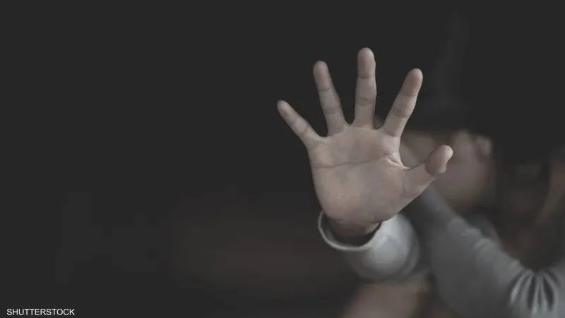 اعترافات صادمة: عامل حضانة يعترف بارتكاب 26 “جريمة جنسية”