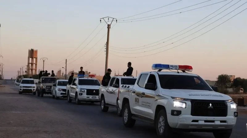 إطلاق نار على طريق الرقة: مسلحون يهاجمون سيارة تابعة للحكومة في حلب