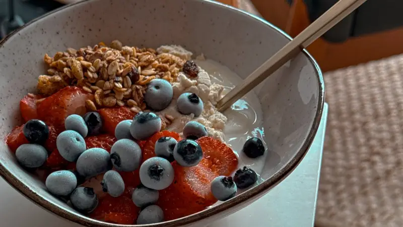 Trending Online: Freeze-Dried Yogurt and Diet Coke – Are They a Healthy Diet?