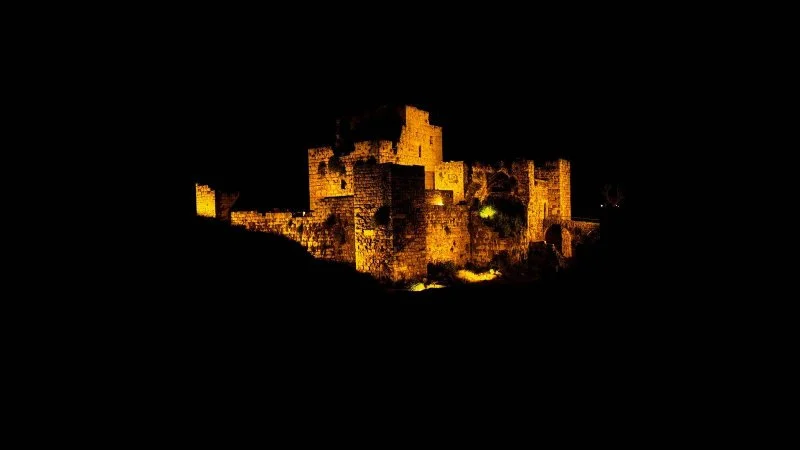 كهرباء جبيل: مخالفات الكابلات تعرّض السلامة للخطر والقانون سيأخذ مجراه