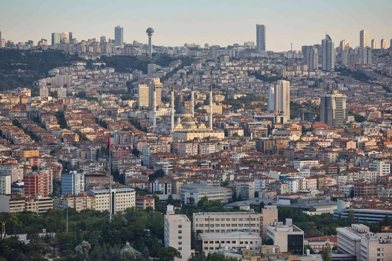 فك رموز اجتماع أنقرة: هل هو استطلاع لموقف الحزب بشأن سوريا؟