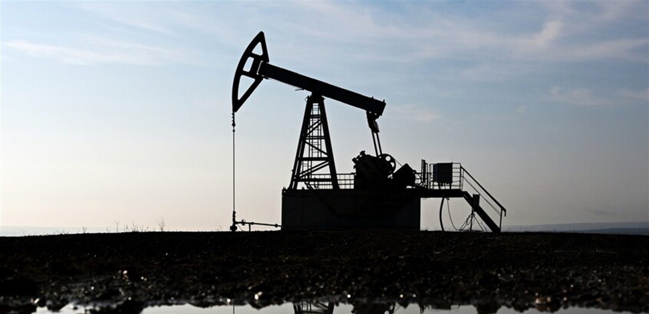 : النفط يرتفع بعد إعلان ترامب فرض قيودًا على صادرات فنزويلا