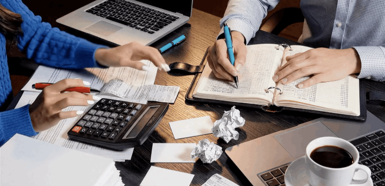 Debt Burden After the Holiday Season: How to Overcome the Financial Crisis Before 2026?