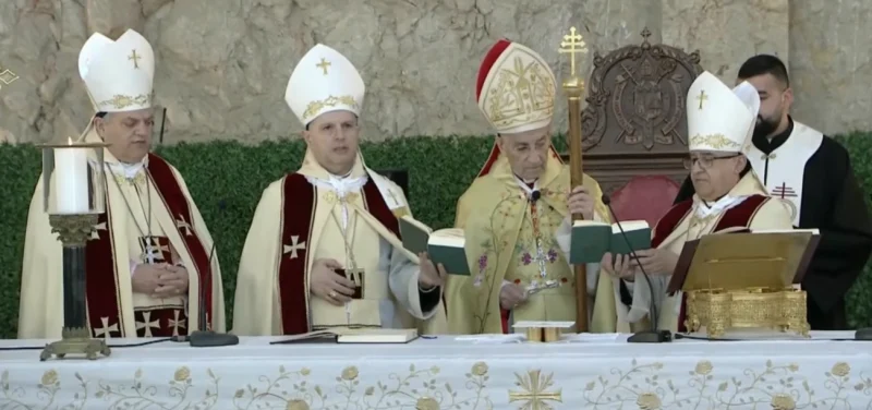 :الراعي يدعو إلى إنهاء الحروب والانقسامات وتأمل بلبنان بمستقبل أفضل