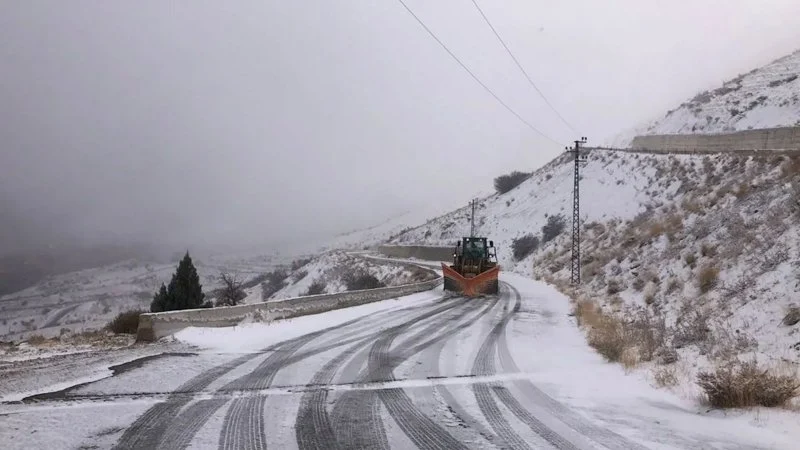 لبنان يرزح تحت تأثير منخفض جوي شديد
