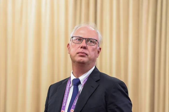 Russia’s Initial Reaction to the Trump-Zelensky Florida Meeting