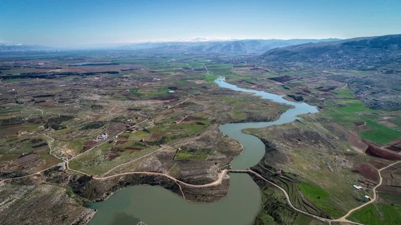 العربية:</strong> قصف إسرائيلي يستهدف منطقة على ضفاف نهر الليطاني</p>