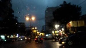 بالفيديو: ساعات تفصل لبنان عن أقوى منخفض جويّ لهذا العام: أنتم على موعد مع ليلة “طوفانية”… استعدّوا!