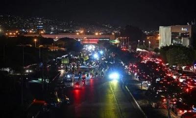 بالفيديو: "موتسيكات السنة" تجتاح بيروت: حزب الضاحية يتجرع "الكأس السام" ويتحول من فاعل إلى مفعول به-اذهبوا إلى دمشق!