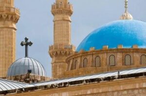 بالفيديو: رجل دين شيعي يثير زوبعة كبرى ويفجّر تصريحات صادمة عن النبي محمد والسيد المسيح!