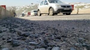 بالفيديو: ظاهرة “صادمة” تثير الخوف على طريق “ضهر البيدر”… انذار عاجل الى المواطنين احذروا قبل فوات الاوان!