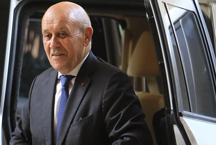 الحراك الفرنسي: هل اجتمع لودريان بمسؤولين من “الحزب”؟