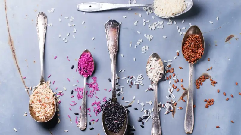 كم عدد السعرات الحرارية في الأرز؟