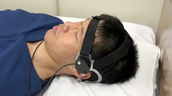 علاج بالموجات الصوتية غير الجراحي: أمل جديد لمرضى الزهايمر