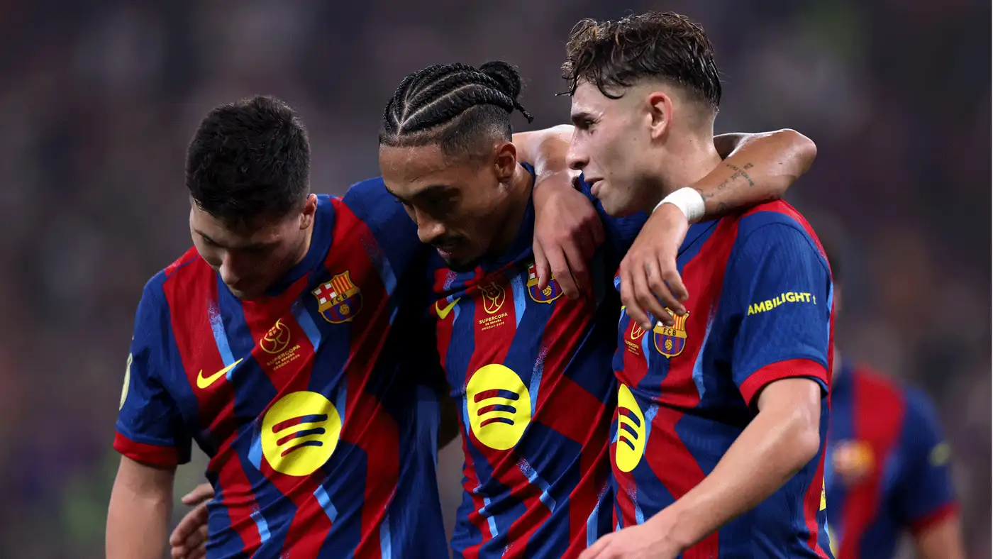 “العدو يصبح حليفًا”: برشلونة يدعم ريال مدريد للثأر منه في النهائي!