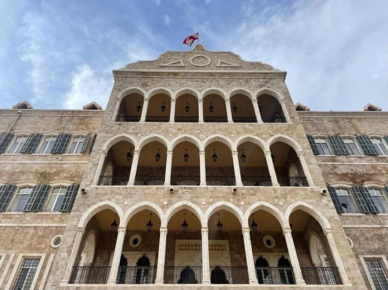 تأجيل جلسة الحكومة إلى الأسبوع القادم في دافوس.. وقضايا ملحة تتصدر جدول الأعمال!