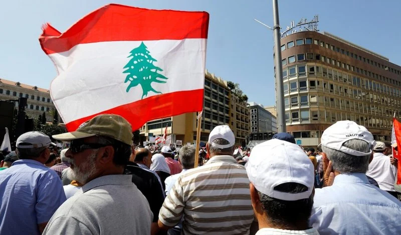 موظفو الإدارة العامة يعتزمون الإضراب… واللجنة تواصل اجتماعاتها