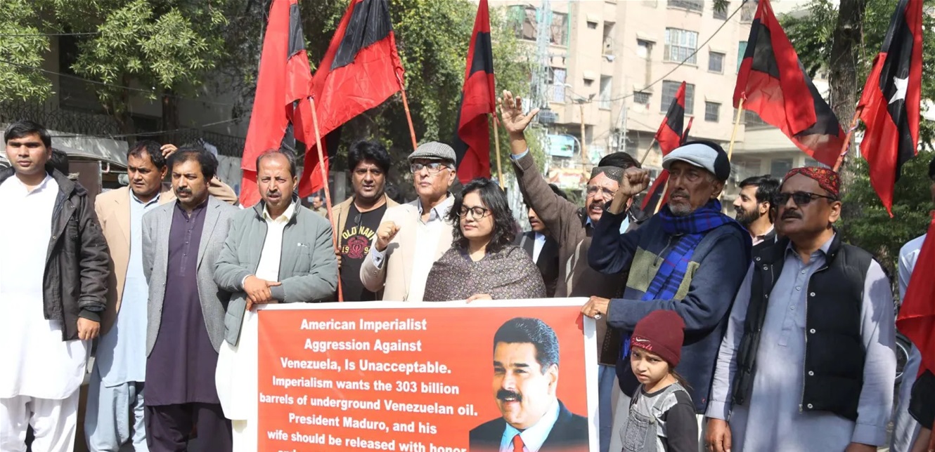 إعادة جدولة ديون فنزويلا: سيناريو مرجح بعد الإطاحة بـ “مادورو”