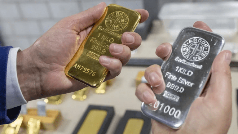 من يبيع اليوم قد يندم غدًا!! الذهب والفضة بين الطمع والخوف… والقرار الأصعب لم يُحسم بعد
