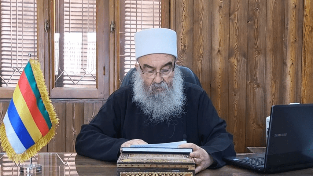 في مقابلة غير مسبوقة مع صحيفة إسرائيلية، الهجري يكسر المحرّمات: دمشق داعشية… والتقسيم هو الحل