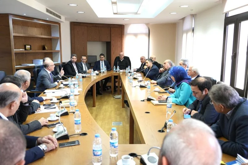 العلاج التجميلي: تجاوزات خطيرة تثير قلق البرلمان