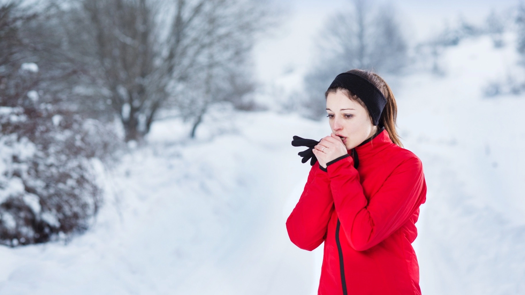 هل لديك حساسية من البرد؟ اكتشف الأسباب المحتملة