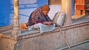 Caution never gets old… New research sheds light on the acumen of the elderly