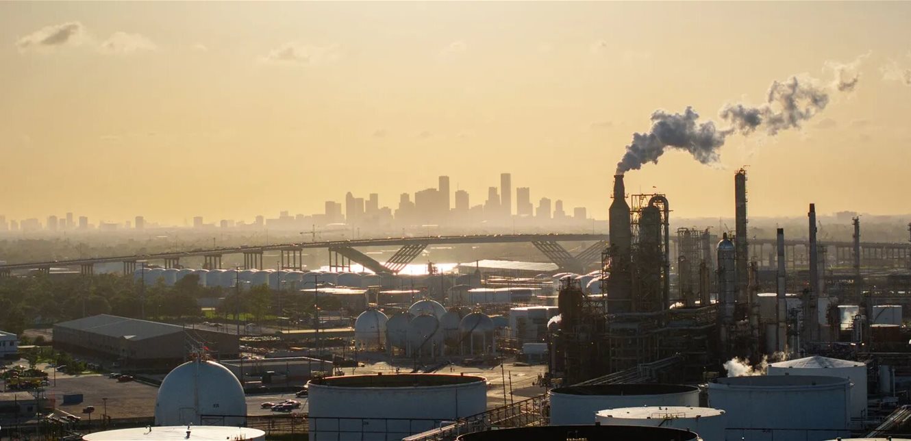 Oil prices fall amid optimism "Trump" Regarding an agreement with Iran